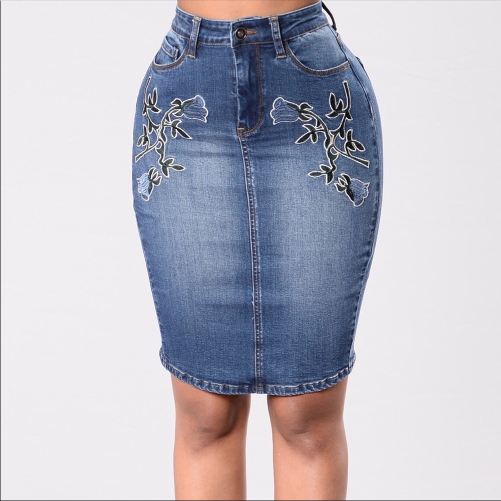 Fashion nova jean pencil skirt size medium NWT